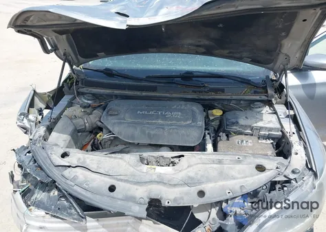 2015 Chrysler 200 Limited из США, поврежденный, VIN 1C3CCCAB5FN590167